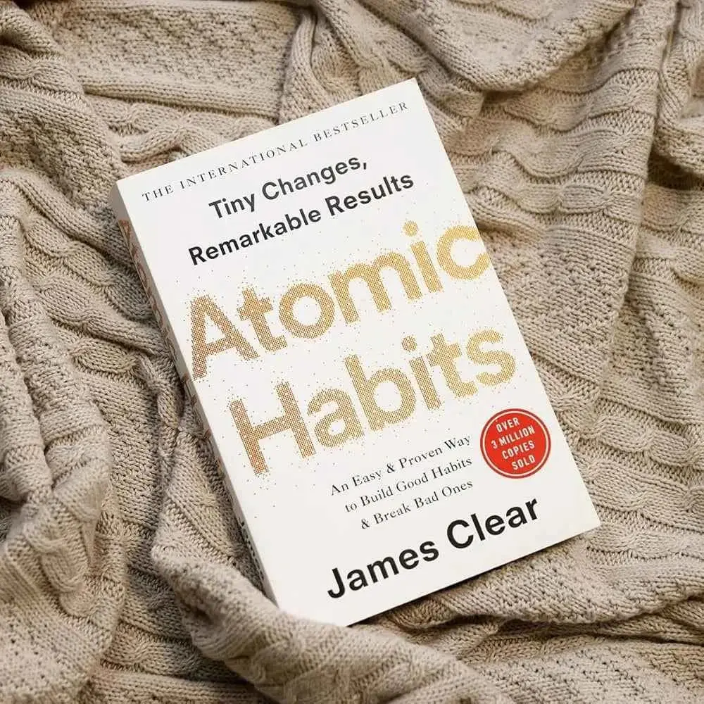 Atomic Habits: An Easy & Proven Way to Build Good Habits & Break Bad Ones