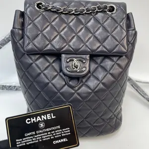 Pre-owned CHANEL leather Backpacks Classic Quilted Lambskin Mini Backpack (Dark Navy （BF12）