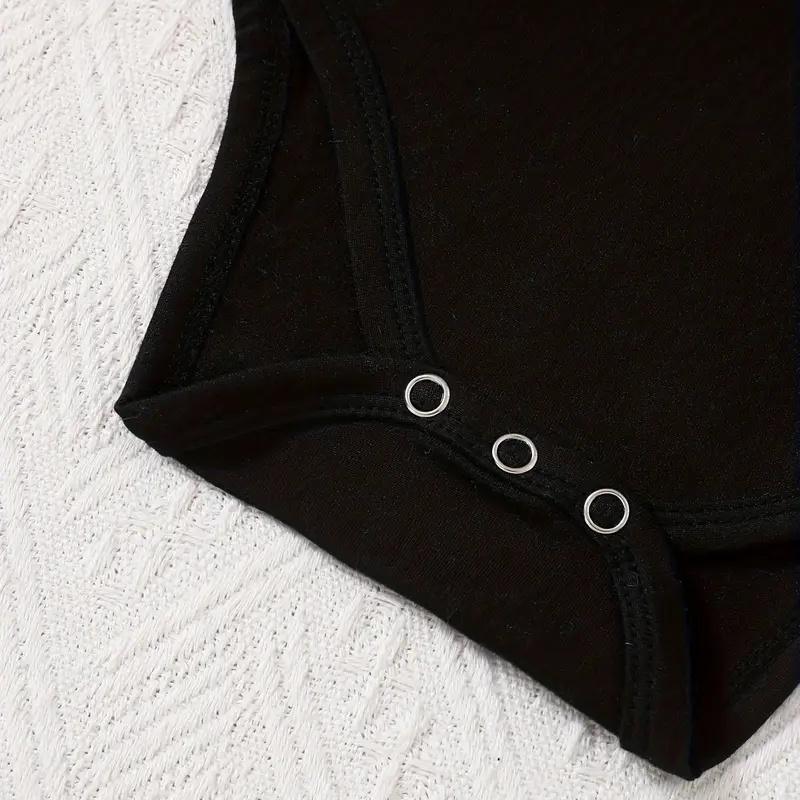 Cute Cotton Baby Bodysuit with "Back Off! I Have a Crazy Grandpa" Print, Round Neck, Button Detail, Regular Fit, All Seasons Knitted Fabric Onesie