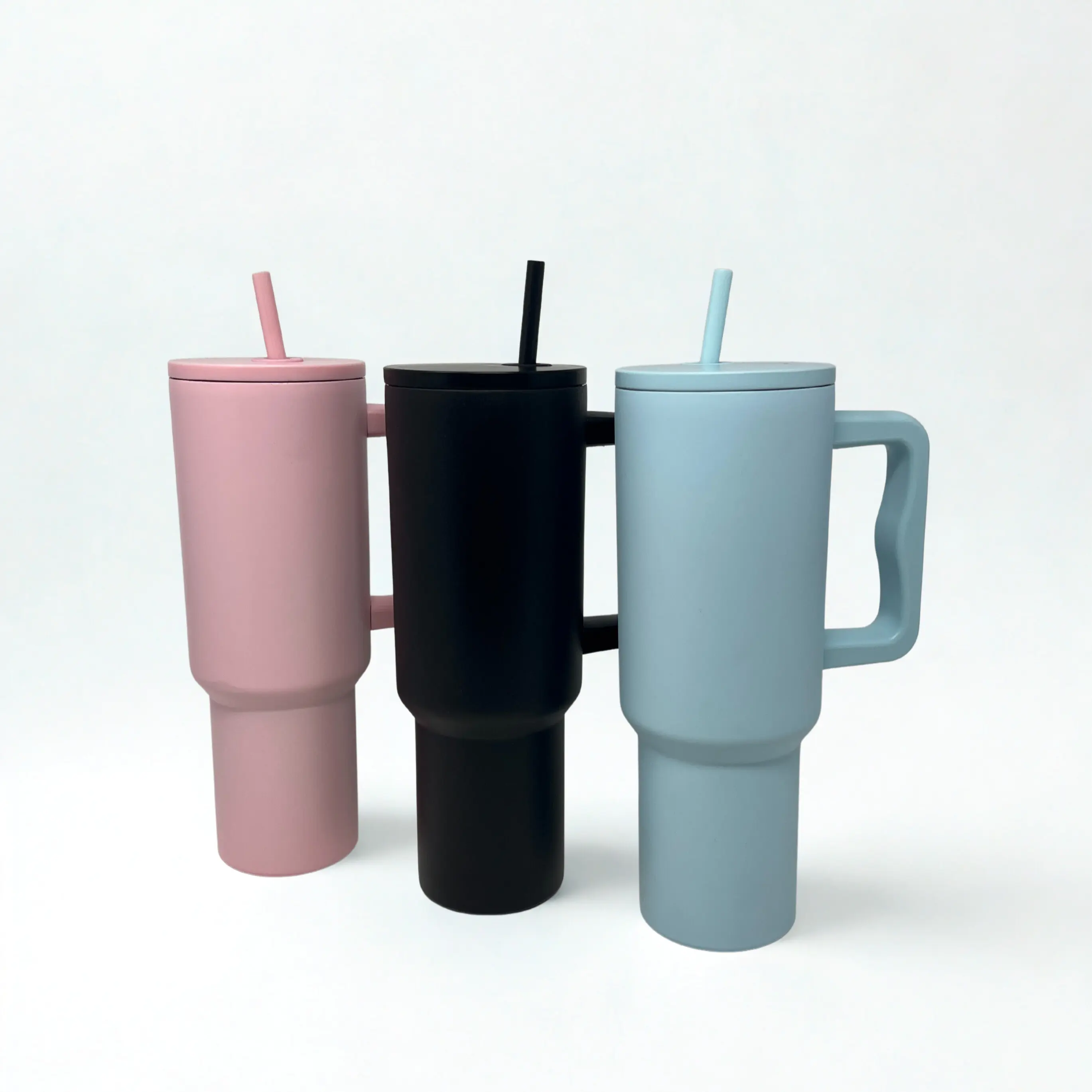 32oz Double Wall Stainless Steel Tumbler w/ Handle and Straw