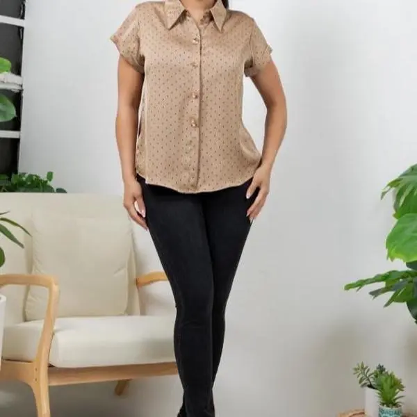 LEA0057-Fashionable shirt with polka dot print and button-down collar
