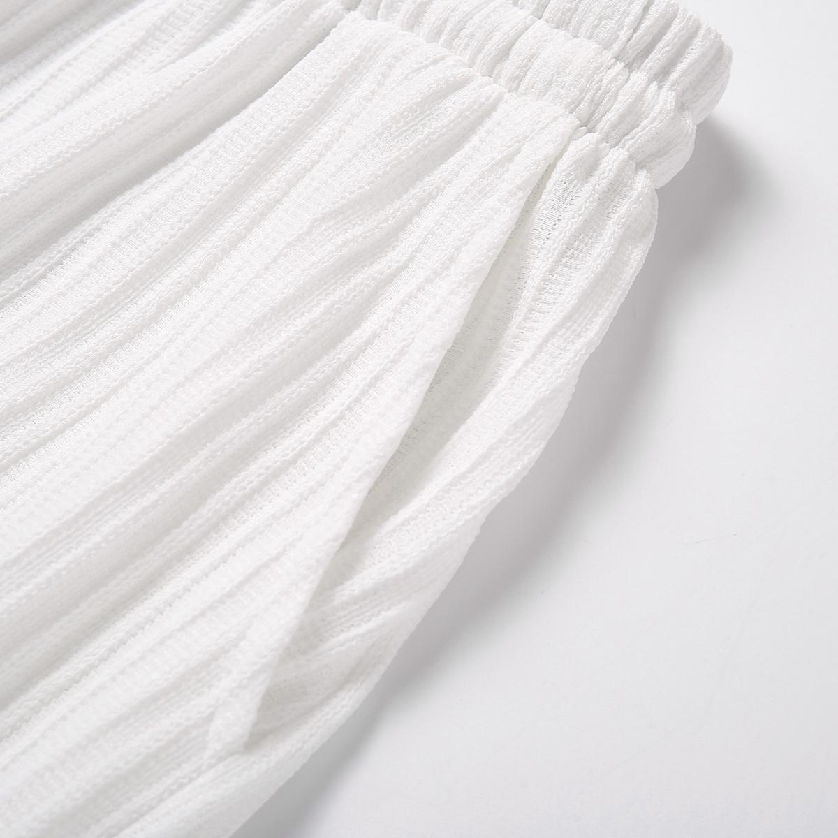 Classic men's solid color summer polo shirt shorts set, regular version with vertical fine stripe texture and exquisite collar design to create a refined casual look