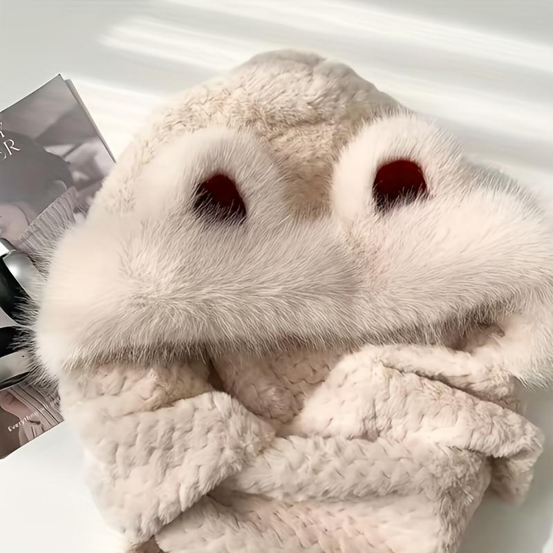 High-value balaclava hat in red and white color scheme, perfect for autumn and winter Christmas, featuring a bear design and color blocking for warmth. A three-piece set including a scarf, hat, and gloves.