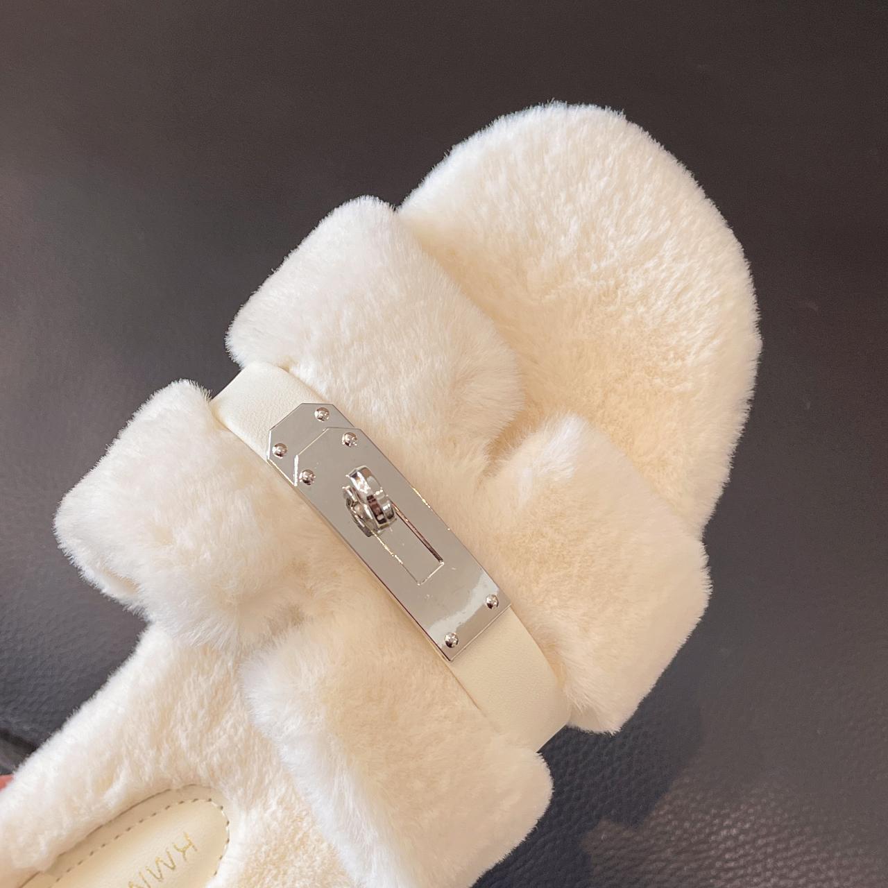 Women's Fuzzy Fashion Slippers w/ Metal Buckle SpringStatements