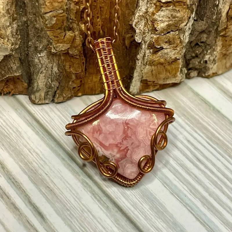 Customizable Copper Wire Handmade "Princess Energy" Necklace, Natural Crystal Necklace Pendants for Jewelry Enthusiasts