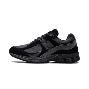 2002R "Black Magnet" M2002RBL