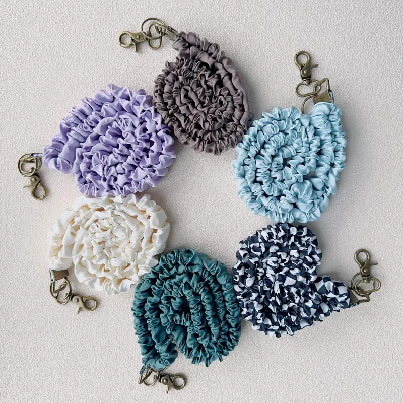 Elastic Hairband Lanyard Keychain for Women Hands-Free ID Key Holder Necklace Stretchy Lightweight Design Cute Practical Accessory for Teachers Office School Travel Daily Use Gift Giving