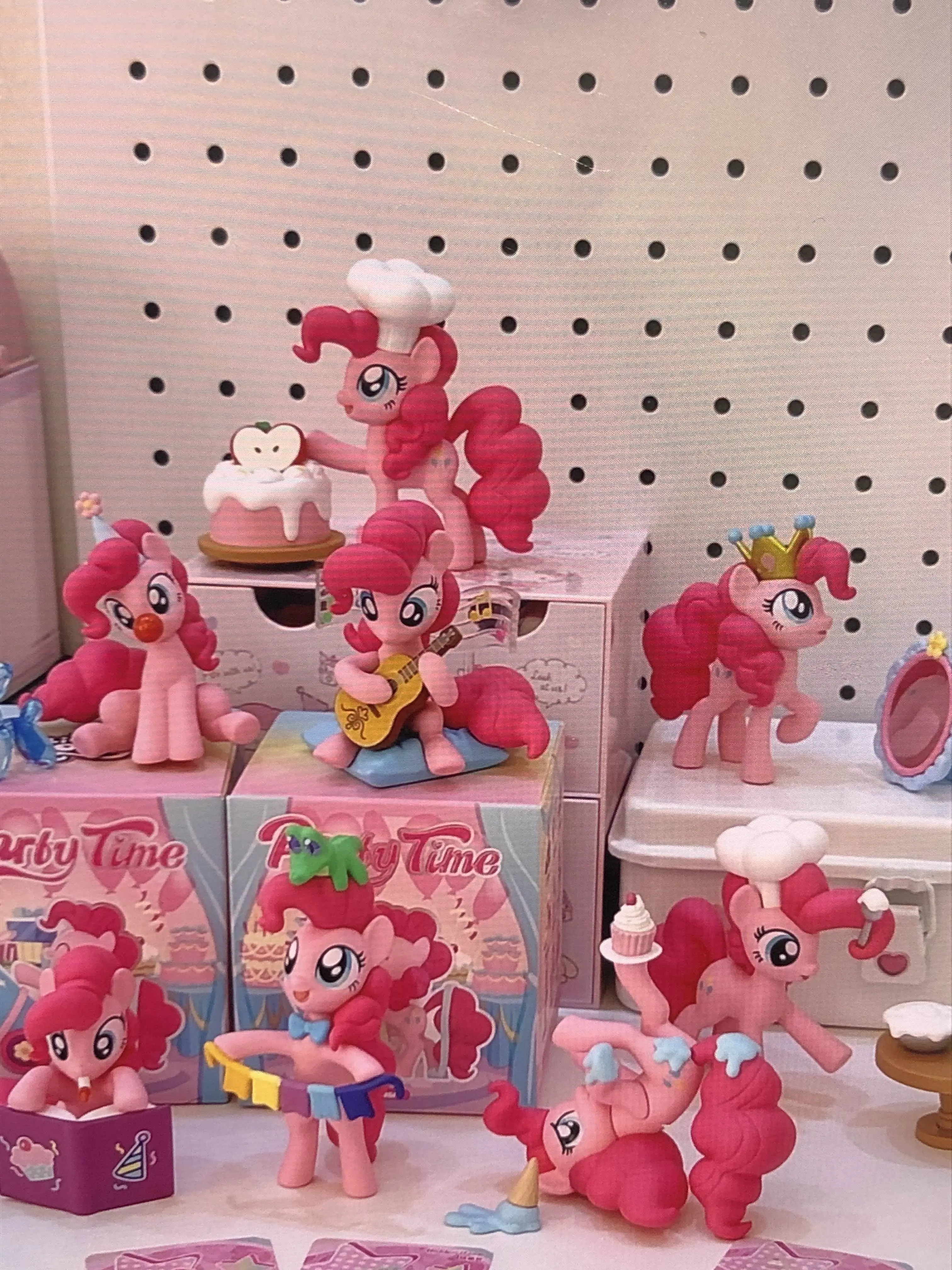 FUNISM My Little Pony Pinkie Pie Blind Box Figurine - Officially Licensed Collectible, Party Time Music & Food Themed Birthday Item, Blind Boxseries, Random Pack with Gummies & Cup