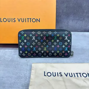 Pre-owned Louis Vuitton Leather Shoulder Bags 7.8'' R1299 Shoulder Bag C1858558107 0312 T2 Betsy