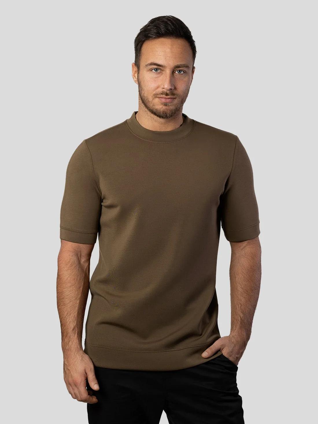 Fioboc Men's Modal T-shirt Business Casual Slim Fit No Ironing Wrinkle-Free Stretch Fabric Comfortable Slim Fit Tee for Running & Sports SpringStatements