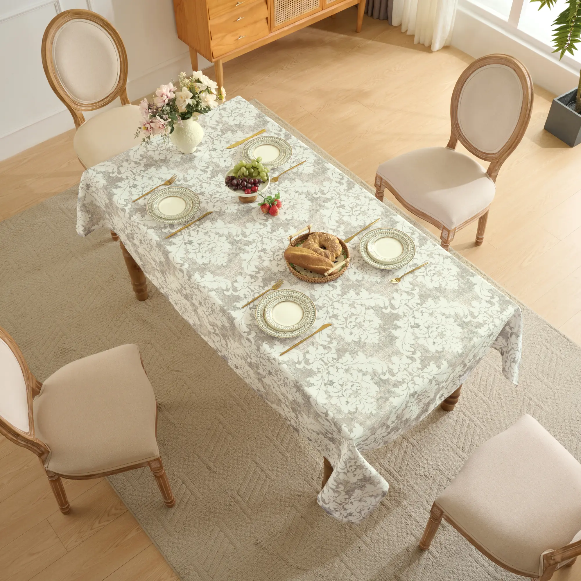 Printed Fabric Waterproof Everyday Tablecloths for Indoor/Outdoor