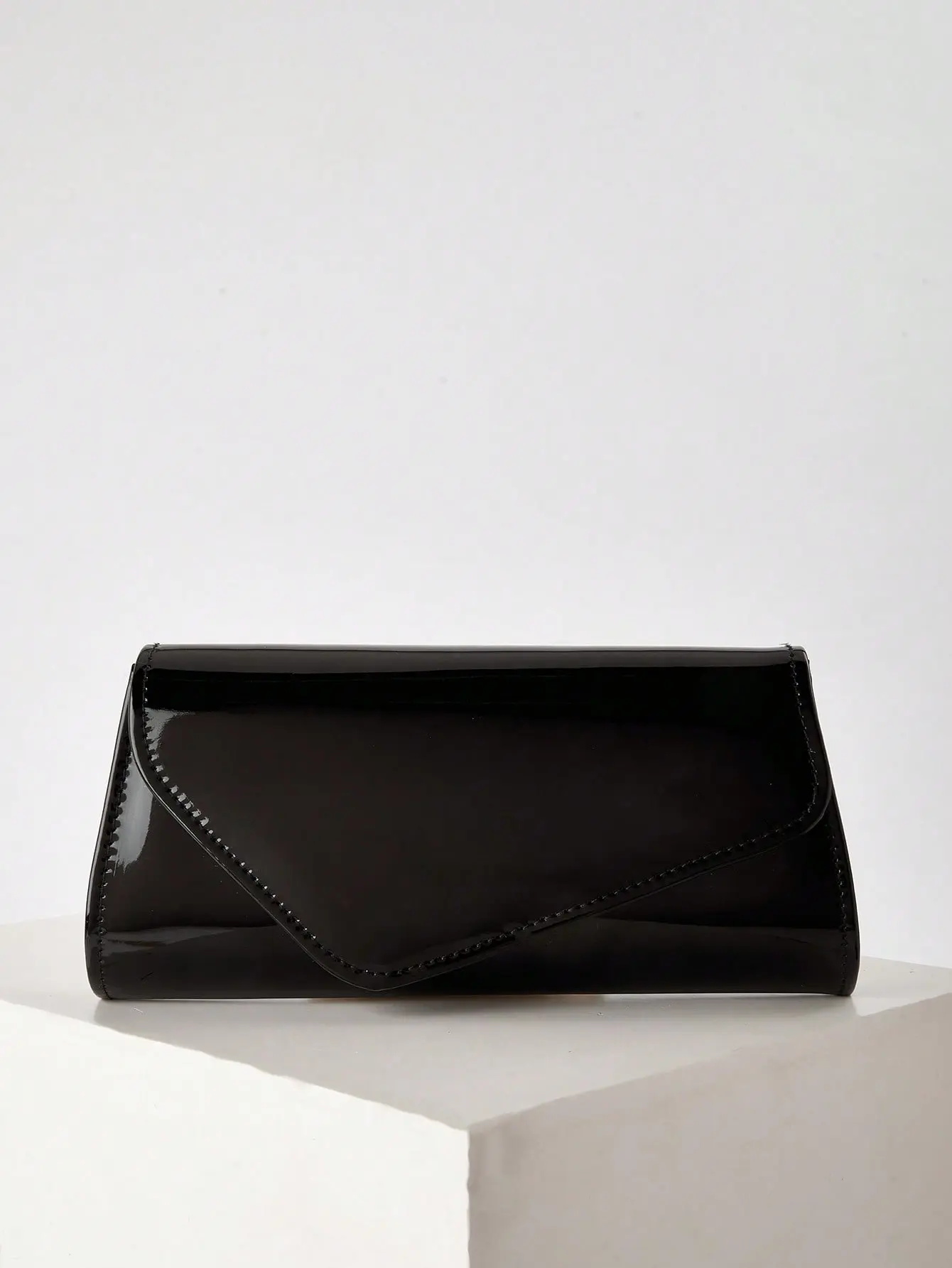Women's Patent Leather Envelope Flap Clutch Purse - Glossy Evening Wear Handheld Bag with Detachable Chain, Formal Crossbody Bag for Wedding, Prom