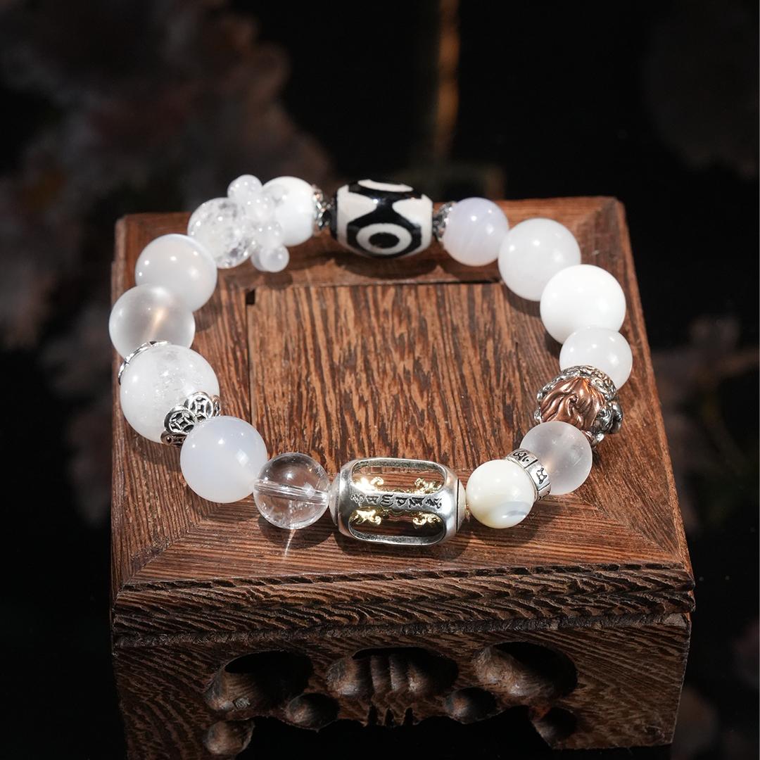 Advanced Birth Chart Reading 1ON1 + Lucky Crystal Bracelet Aligns with Your Personal Energy