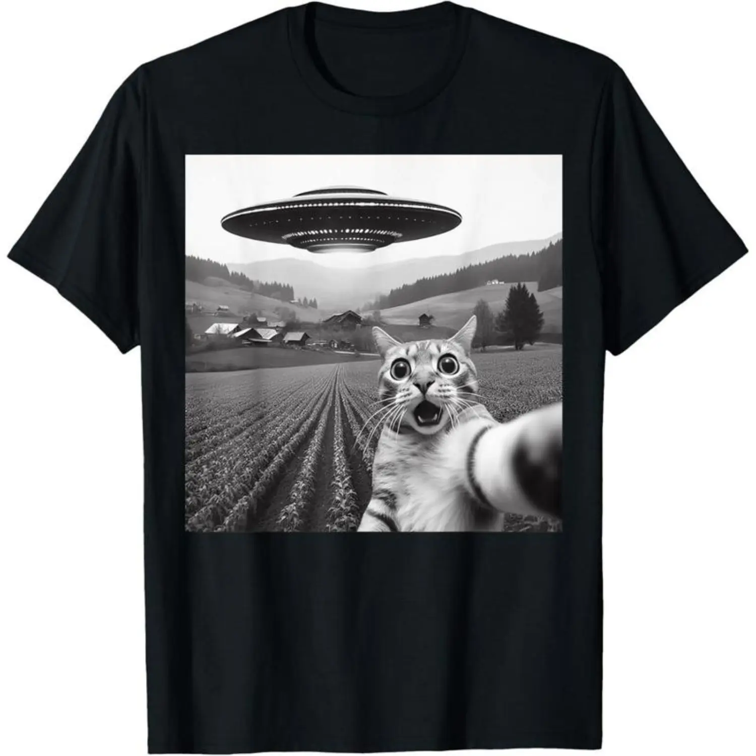 Alien UFO Cat Selfie Pattern Novelty T-Shirt, suitable for men, women, and children