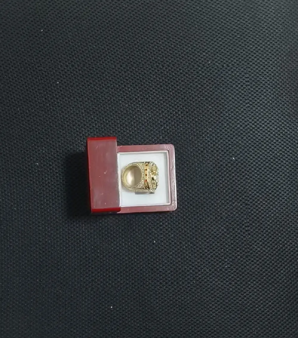 ML  2019 RING AND BOX