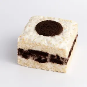 Cookies & Cream Crispycake – Soft & Gooey GIANT Rice Crispy Treat Loaded with Iconic Chocolate-and-Cream Cookie Chunks