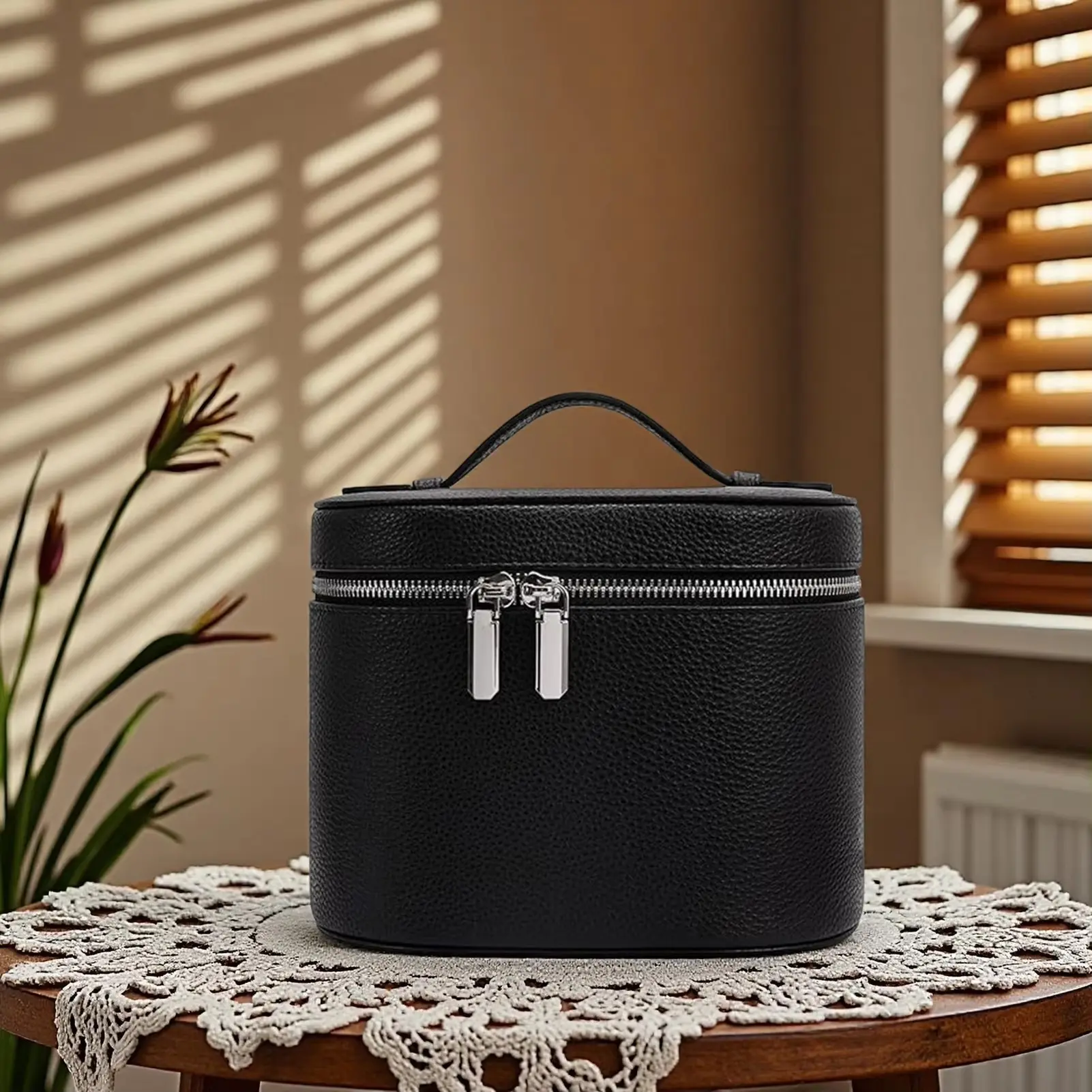 Large-capacity PU leather cosmetic box with internal storage box, customizable names and letters, travel portable cosmetic bag, Makeup Bags