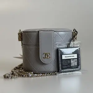 Pre-owned CHANEL Lambskin Crossbody Bag CC Allure Vanity Case with Chain Mini Grey Quilted 81940022