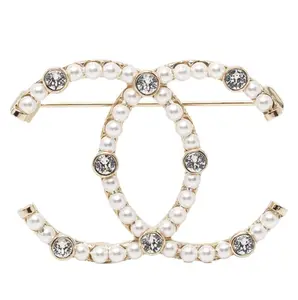 Pre-owned CHANEL 1 Small Leather Goods Coco Mark Pearl Gold Faux Pearl brooch GZ