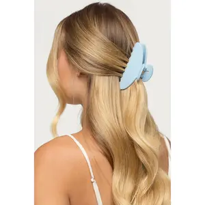 Clean Girl Hair Clip