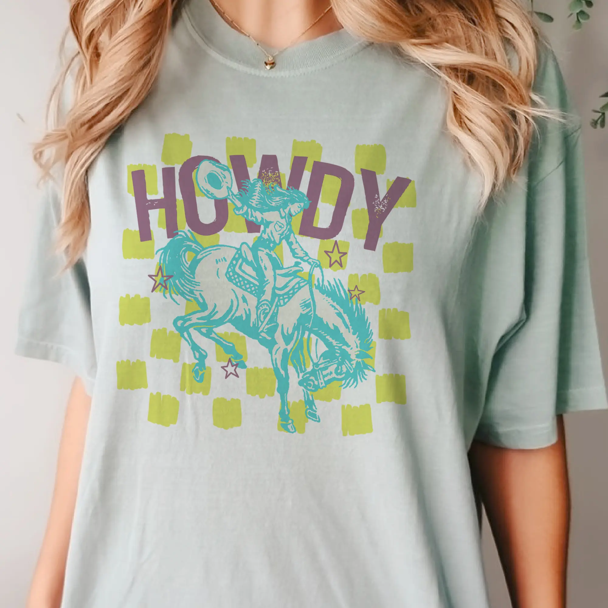 Vintage Western Tee Retro Boho HOWDY Checkerboard Tshirt Bronco Cowgirl Rodeo Graphic T-Shirt Checkered Cowboy Top Womens Casual Sublimation Crewneck