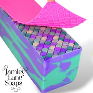 The Scallop Grid Custom Soap Impression Mat | Pro Mermaid Scale