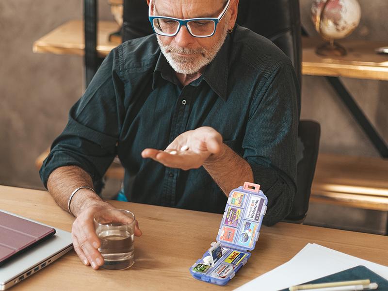 Travel Pill Organizer Box with 146 Labels, 10 Compartment Small Pill Case Medicine Kit, Portable Pocket Purse Pharmacy, Daily Weekly Vitamin Supplement Medication Holder