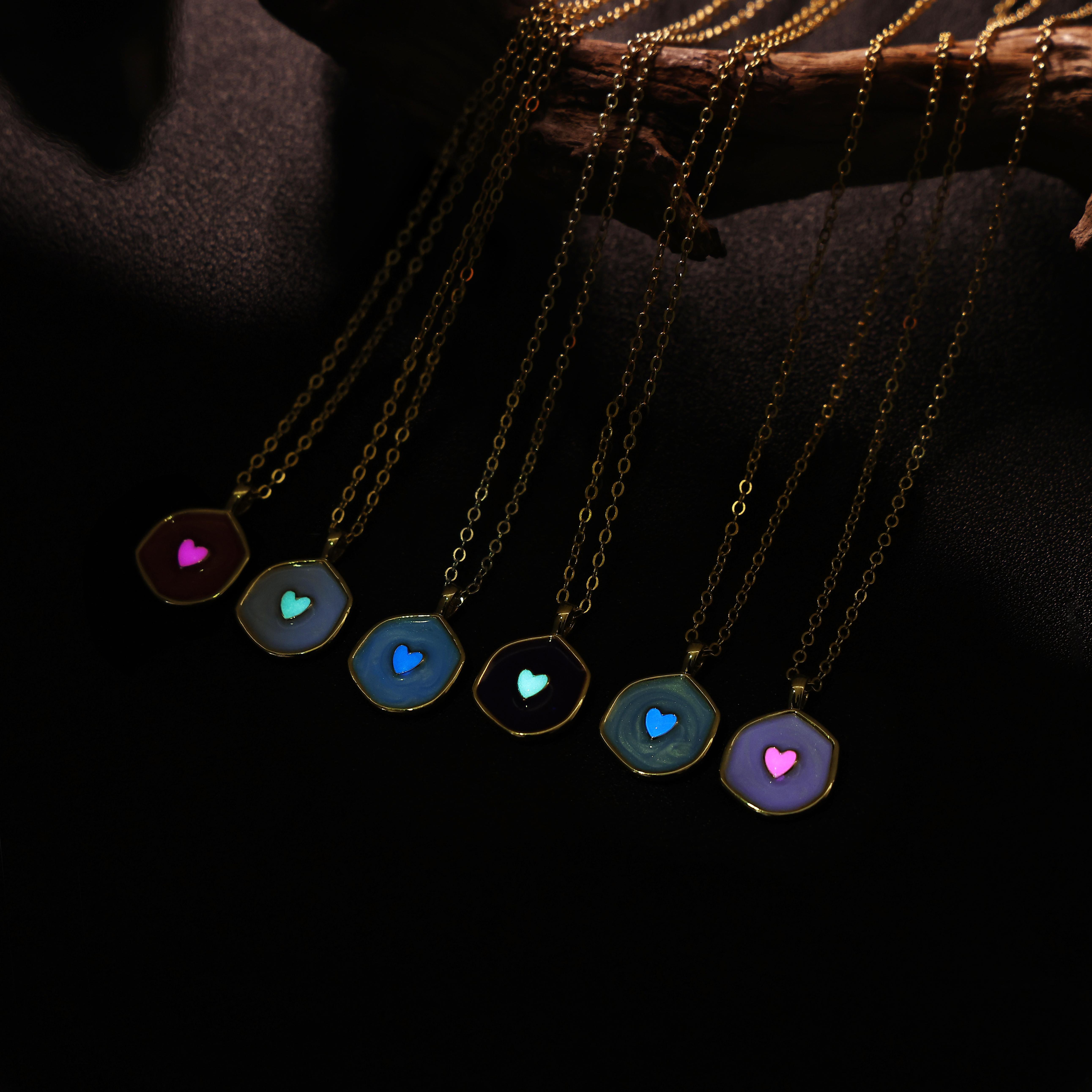 Tewiky Gold Irregular Two-Tone Glow-in-the-Dark Enamel Heart Coin Pendant Necklace – Fluorescent Night Glow For Valentine's Day gifts