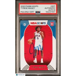 2020 Panini Hoops #207 Tyrese Maxey PSA Auto 8