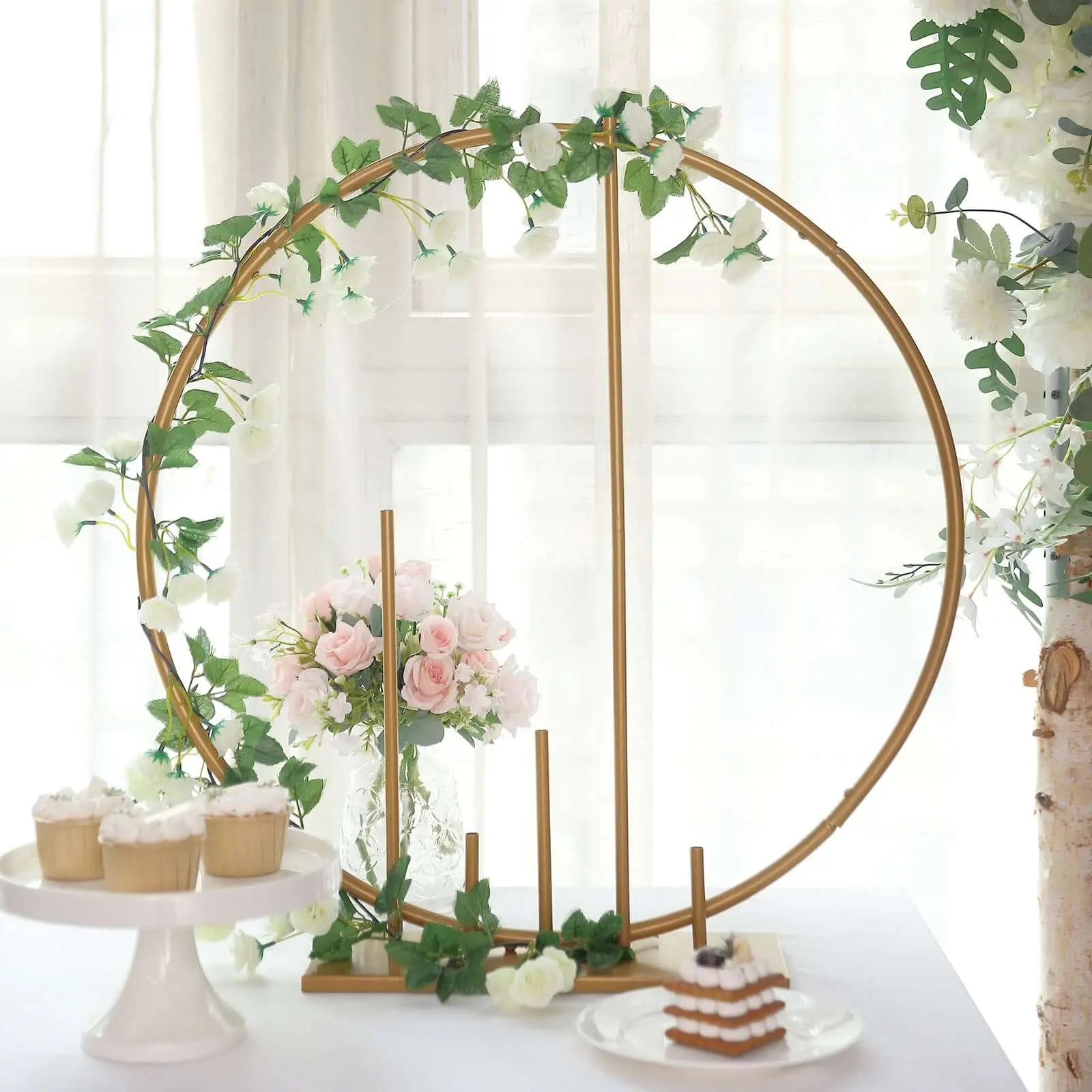 24-Inch Gold Metal Round Floral Hoop Decoration with Metal Pillars, Self-Standing Room Decor for Weddings, Baby Shower Events, Balloon Arch Centerpiece, 24 Inches