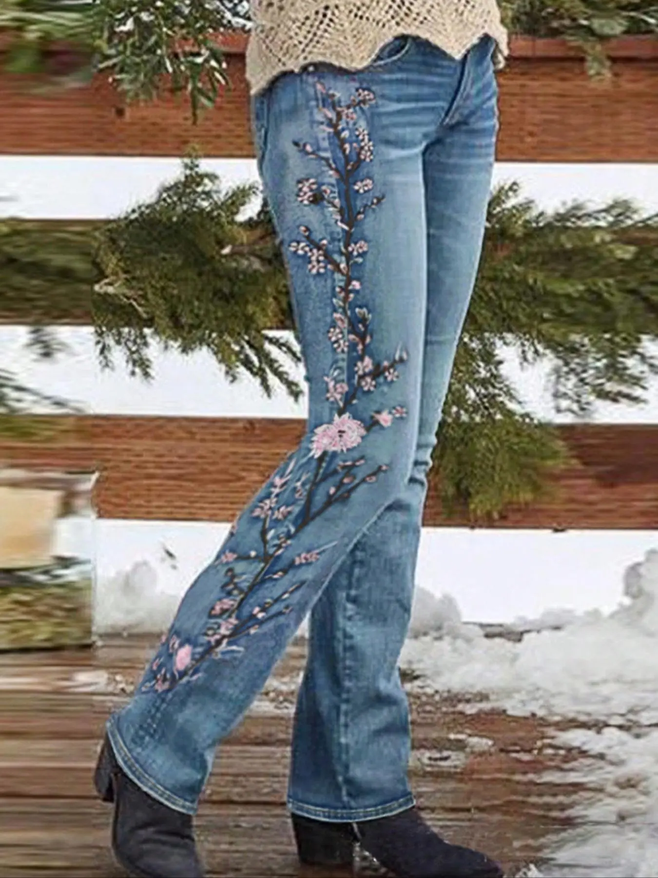 Women's Floral Embroidery Denim Pants, Fashion Casual Comfy Loose Stretchy Denim Embroidered Jeans for Daily Wear, Ladies Bottoms for Spring & Fall, Womenswear Trouser