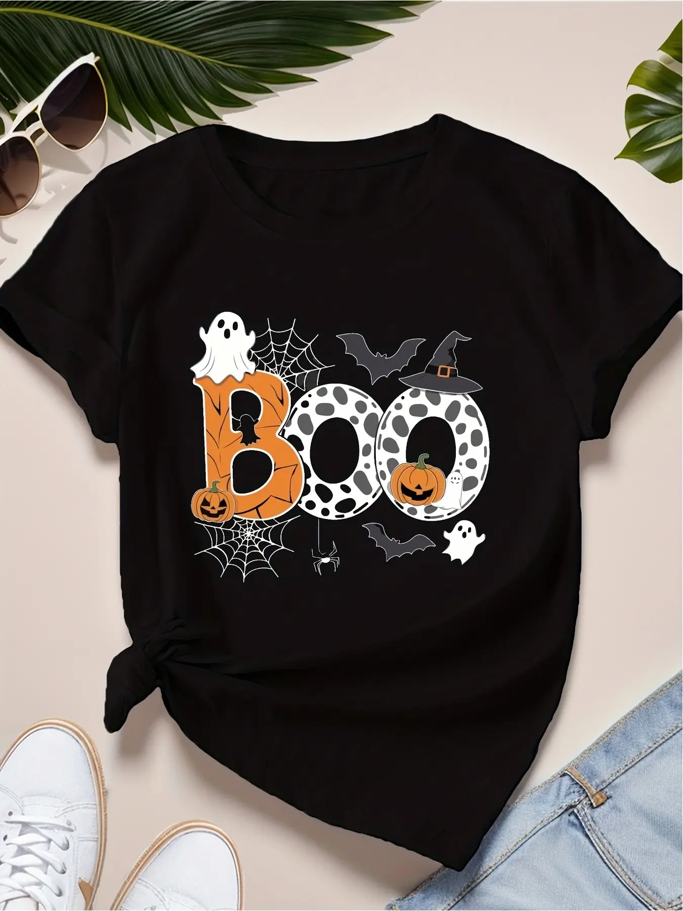 Women's Oversized Cotton Short-Sleeve BOO Halloween Graphic T-Shirt, Unisex Black White Spooky Letter Print Apparel, Cute Fall Casual Streetwear Holiday Gift Idea