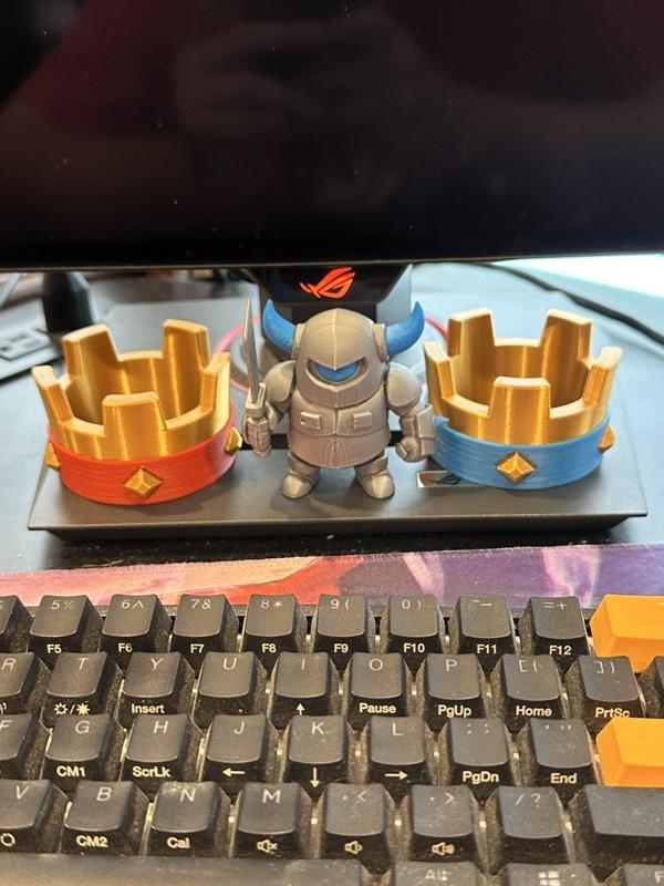 Mini Pekca Desk Figure