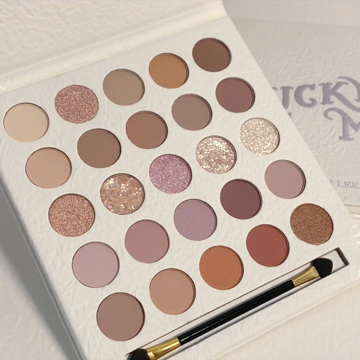 Cream elf eyeshadow tray, pearl matte milk tea Earth color, 25 color large eyeshadow tray