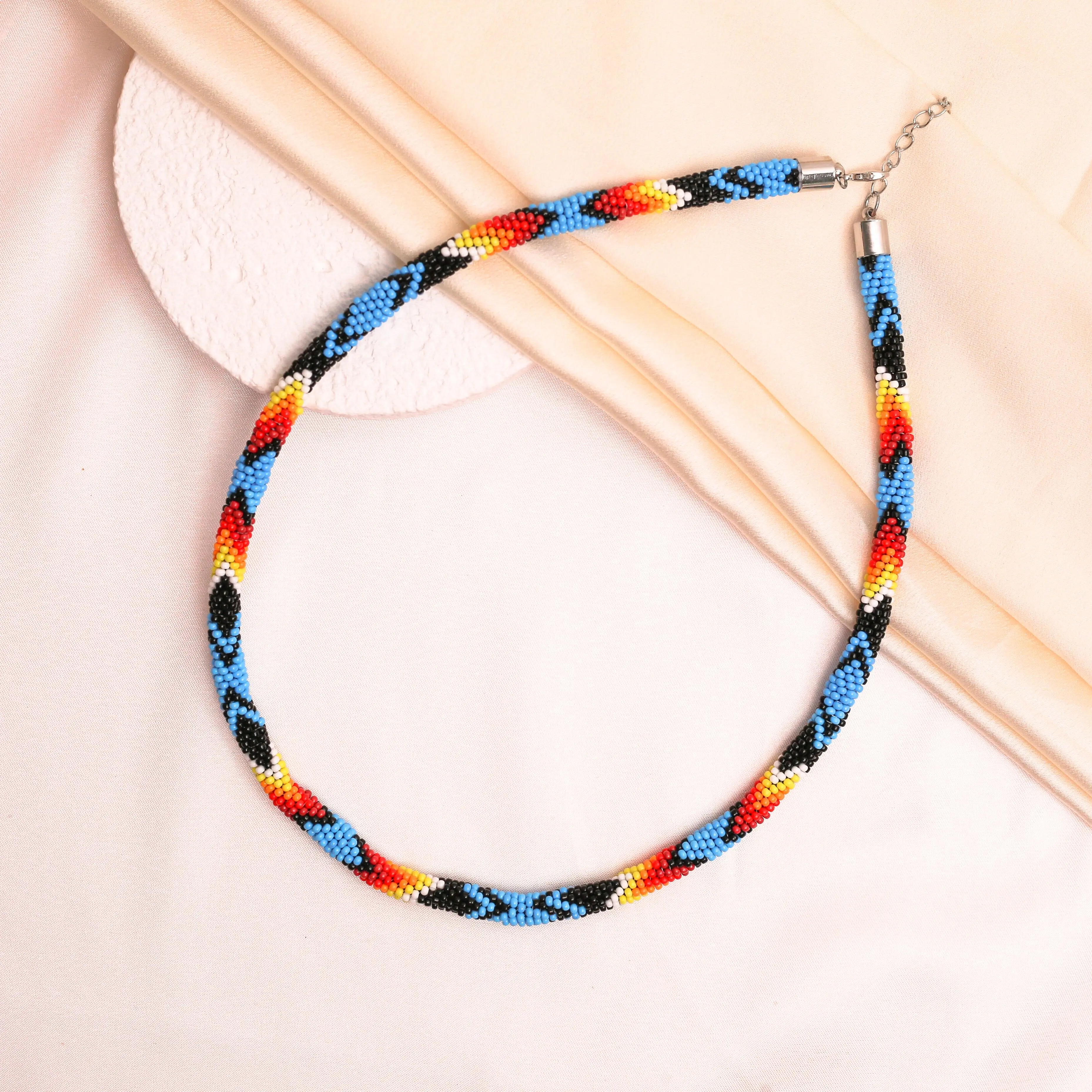 [Made-to-order] Handmade Native American Beaded Necklace - Unisex Tribal Choker Jewelry for Men & Women - Unique Designs Modern Versatile Accessories