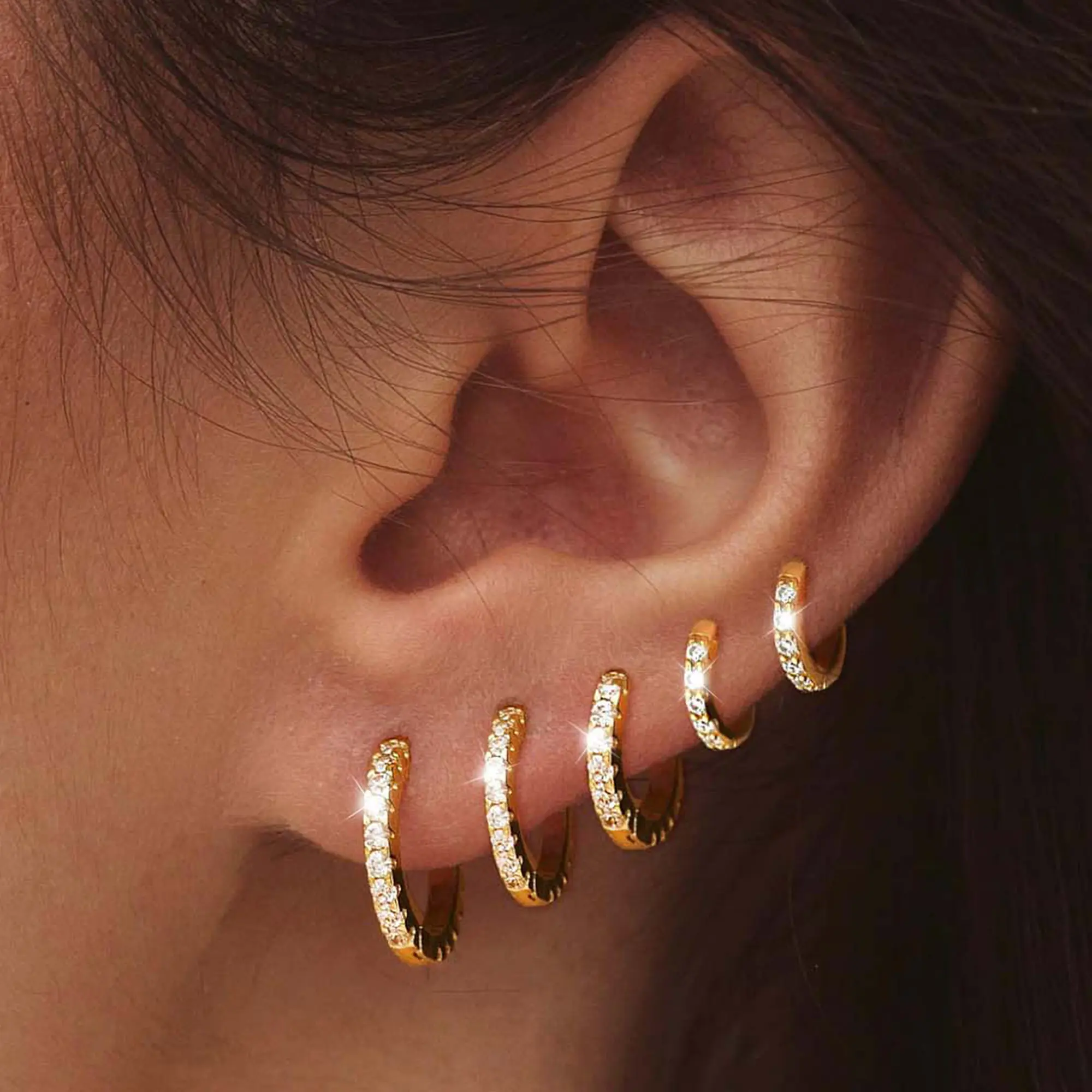 Dearmay 5 Pairs Hoop Earring Sets for Women 14K Gold Plated Earring Stacks Small Earrings Hypoallergenic Waterproof Multiple Cartilage Earring Jewelry Gifts for Girls
