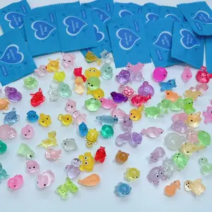Mini Glow in The Dark Animal Resin Models(Random Color),10pc/20/30/100pc Surprise Mystery Bag for Dollhouse Decor, Fairy Garden Decor, Birthday Party Gift, DIY Crafts, Ornaments Desktop Statue Decoration Lightweight Artistic Magical Luminous Glossy