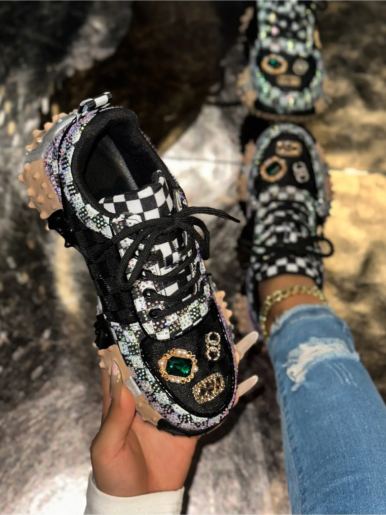 High Quality Women Rhinestone Decorated Running Shoes with Soft Height Increasing Sole for Outdoor Jogging, Thick Soled Trainers