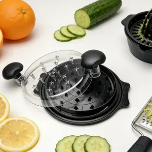 2026 Advanced Chicken Shredder, Anti-Slip Ergonomic Design with Visible Lid, Easy to Clean, BPA Free, Perfect for Pork, Beef, Chicken, Must-Have Kitchen Gadget Transparent 、Meat visible design