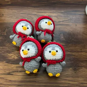 Cute handmade crochet keychain, adorable gift for friends, gift for her, holiday gift , handmadegifts