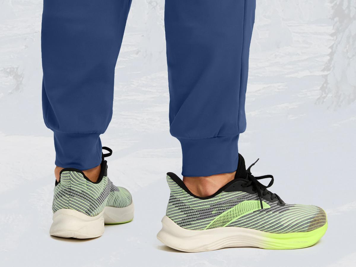 G Gradual Men's Fleece Joggers with Zipper Pockets Winter Warm Pants Water Resistant Athletic Workout Gym Sweatpants for Men Running Outfits SpringStatements G Gradual Men's Fleece Joggers with Zipper Pockets Winter Warm Pants Water Resistant Athletic Workout Gym Sweatpants for Men Running Outfits SpringStatements