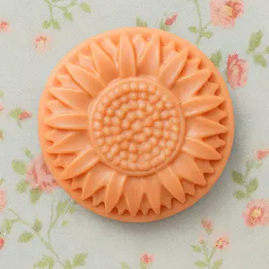 Peach Magnolia Goat Milk Soap Handmade Moisturizing Floral Peach Bar with Creamy Goat Milk for Gentle Cleansing and Hydration