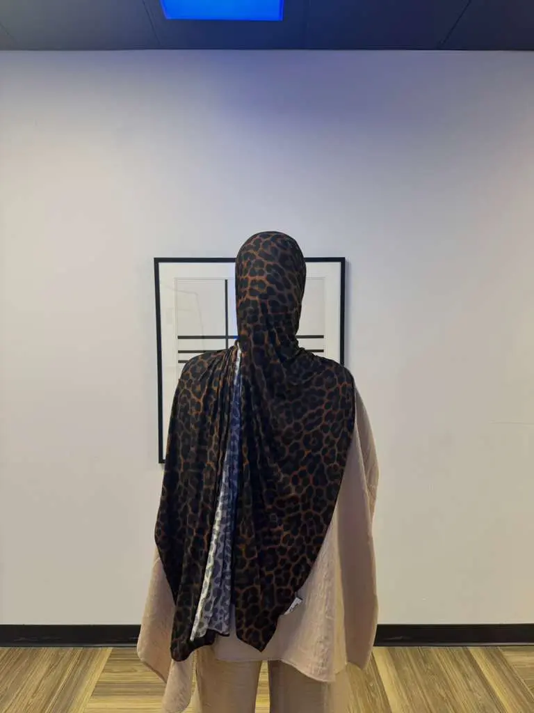 Women's Classic Leopard-Printed Jersey Hijab, Full Coverage Printed Hijab Pashmina Scarves Available in Amber, Chestnut, Black