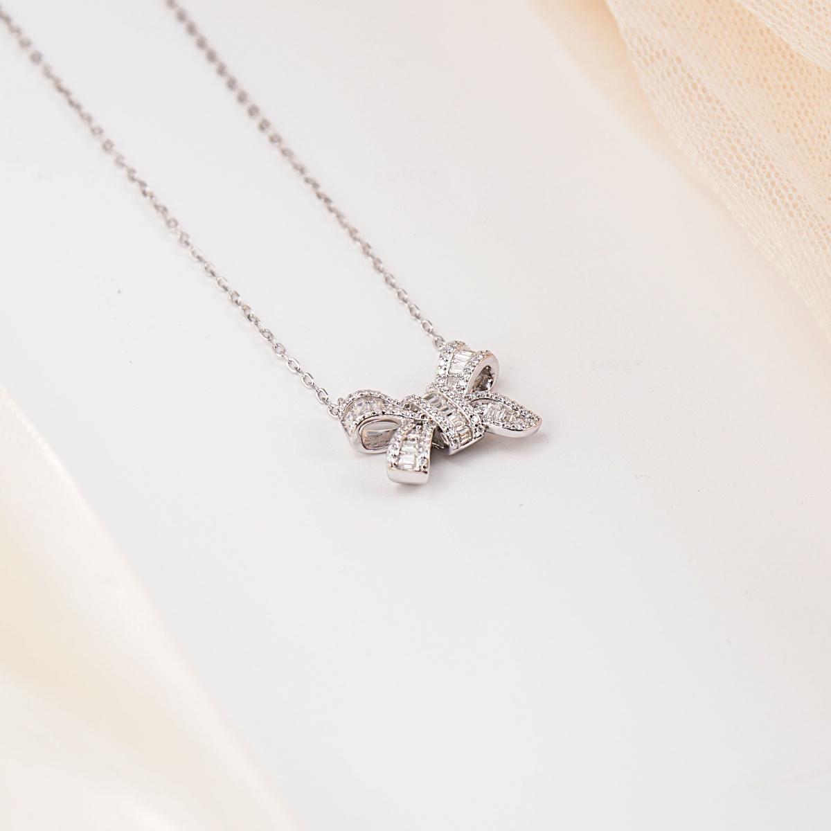 Moissanite 0.8ct Bow-tie Pendant Necklace Valentine's Day Wedding Engagement Anniversary Romantic Elegant Gift Daily Wear