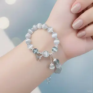 Elegant White Moonlight Cat’s Eye Glass Bead Bracelet with Butterfly Charm, Adjustable Crystal Bracelet for Girls, Delicate Boho Jewelry Gift, Fits Children’s Wrist
