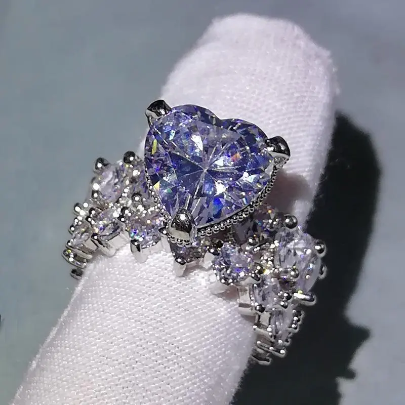 JJ CHIC Two-Piece Heart Ring Set for Women Full-Set Sparkling Stones Engagement Wedding Party Jewelry Elegant Gift Boxed