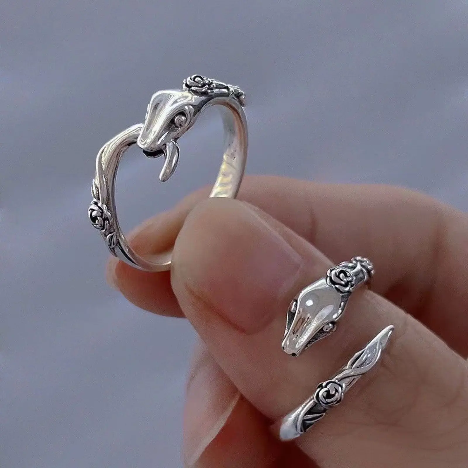 【JOYCE DESIGN】Unisex Retro Silver Dark Snake Swamp Charm High-End Couple Gift Artificial Gemstone Ring Jewelry, Unisex Names