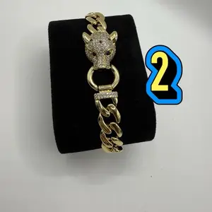 Quick sale of Cuban bracelet with panther, high quality laminated gold.