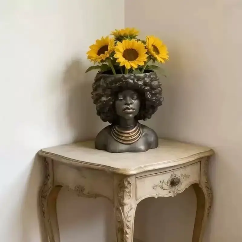 Unique Lady Portrait Succulent Planter, Decorative Resin Flower Pot for Home Décor, Stylish Plant Container for Indoor Plants, Resin Planters, Planter Pots