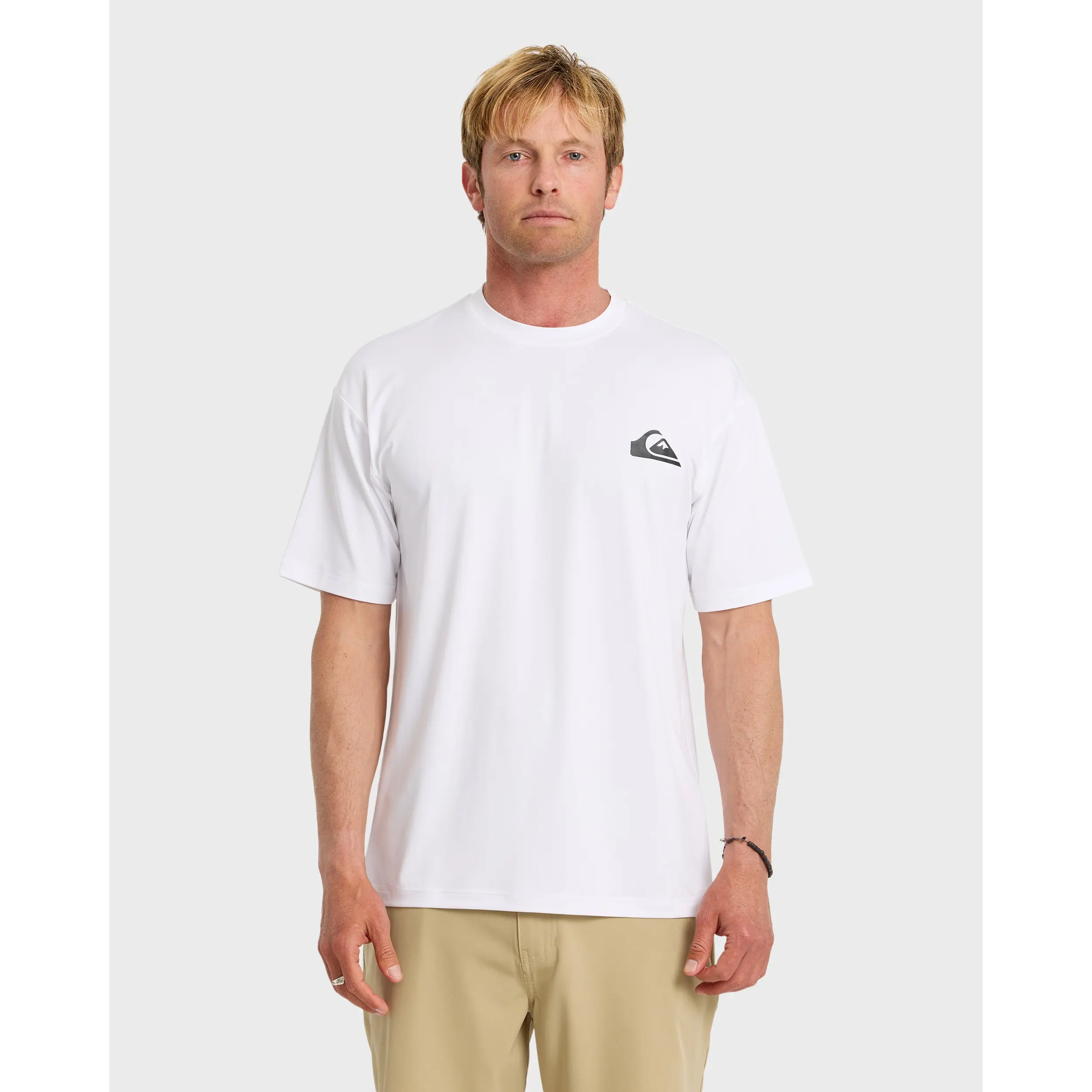 Quiksilver | Everyday Short Sleeve Surf Tee | Men's Stretch Fit Quick-Dry | Surf & Swim & Poolside & Sun Protection